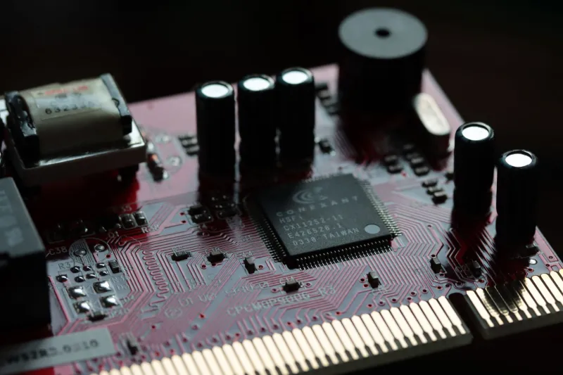 Shaken to Failure: How Mechanical Vibration Quietly Destroys PCBs in the Field